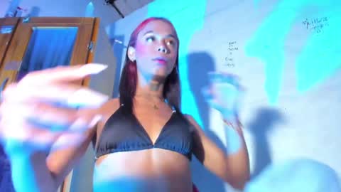 sophia_horny19 online show from 05/04/26, 04:30
