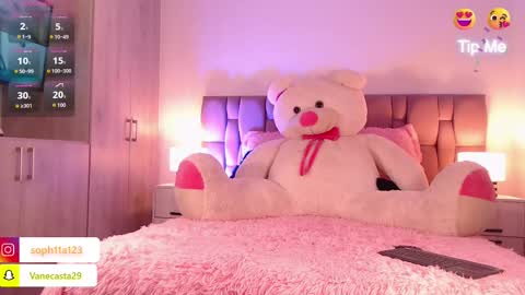 Snapshot of sophia_karsonn chatting on 03/05/25, 11:27 Sophia Carson online show from 03/05/25, 11:27