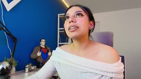    .   SOPHIE .       online show from 10/28/25, 08:55