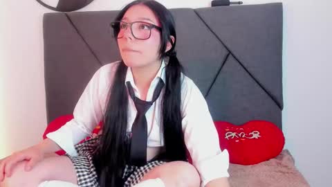    .   SOPHIE .       online show from 11/13/25, 09:14