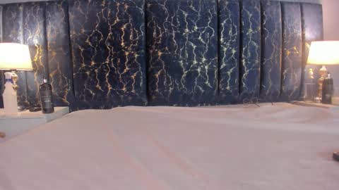 Sofia  online show from 10/12/25, 08:08