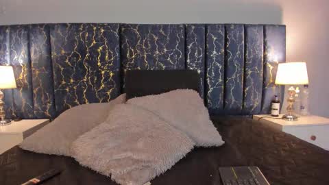 Sofia  online show from 10/17/25, 02:19