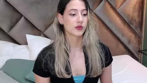 Sofia online show from 02/13/25, 11:28