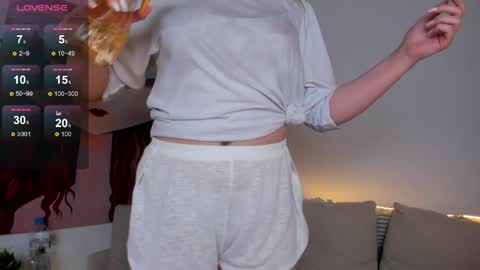 sophia_nya online show from 04/06/26, 01:58