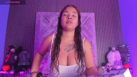 Snapshot of sophia_stonne chatting on 10/12/25, 12:15 S O P H I A online show from 10/12/25, 12:15