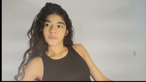 Sophia Storm online show from 12/20/25, 04:14