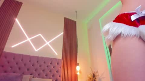 sophia_turneer online show from 12/18/25, 01:44