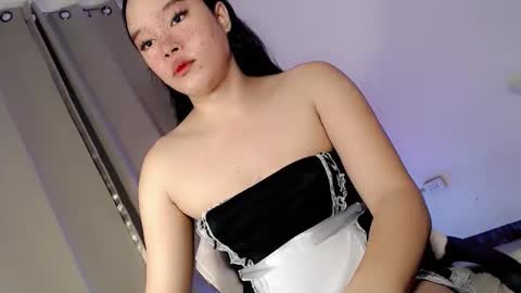 sophia_walker18 online show from 04/19/26, 09:41