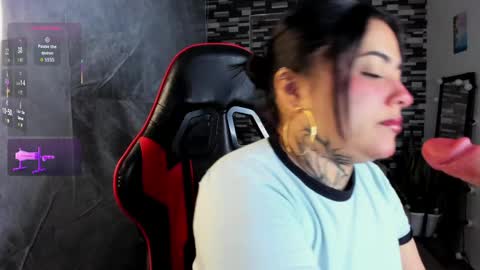 Snapshot of sophiaa_cherry chatting on 04/03/26, 06:28 Sophia online show from 04/03/26, 06:28