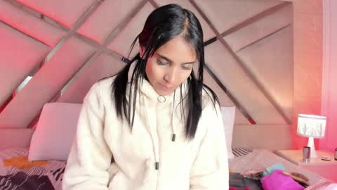 Sophia Paris online show from 04/09/26, 02:33