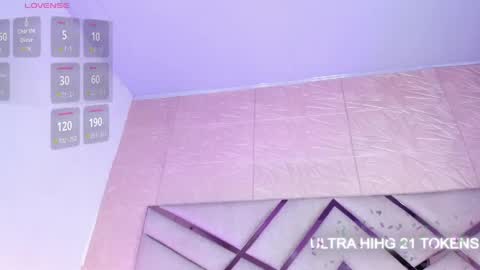 Sophia Paris online show from 04/19/26, 03:50