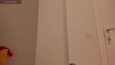 Sophia online show from 01/08/25, 01:42