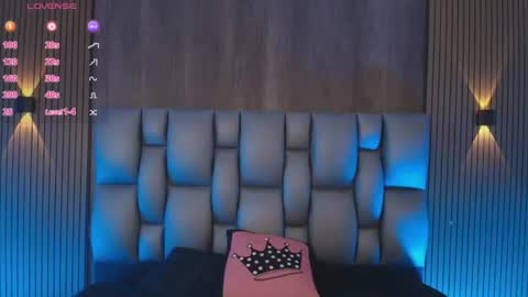 Snapshot of sophiaa_taylor_ chatting on 07/01/26, 11:56 online show from 07/01/26, 11:56