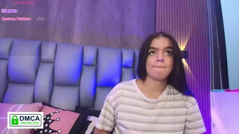 Snapshot of sophiaa_taylor_ chatting on 07/19/26, 11:25 online show from 07/19/26, 11:25