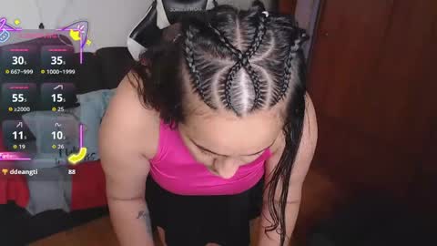 sophiaa_vega_ online show from 05/26/26, 05:31