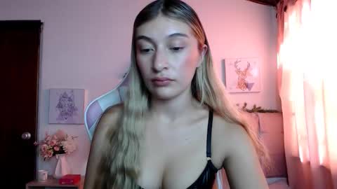 SophiaLee online show from 03/15/26, 09:21