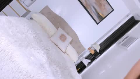 sophiaarmani online show from 05/26/26, 11:50