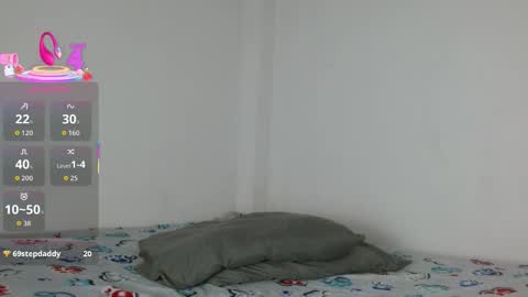 Snapshot of sophiabedford chatting on 09/19/25, 05:02 Sophia Bedford online show from 09/19/25, 05:02