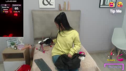 Sophia Bedford online show from 04/14/26, 01:06