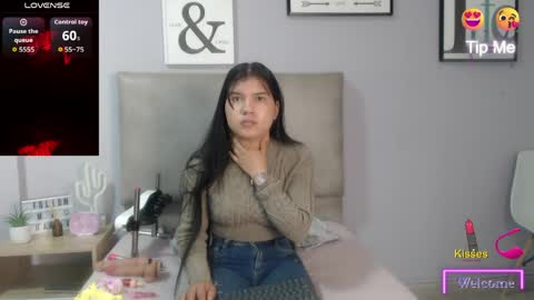 Snapshot of sophiabedford chatting on 05/13/26, 06:16 Sophia Bedford online show from 05/13/26, 06:16