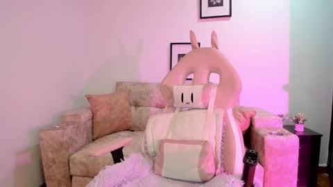 sophiacolemann online show from 12/19/24, 02:34