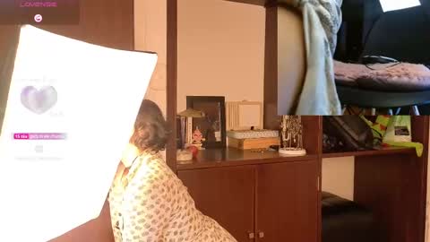 Snapshot of sophiadumont chatting on 09/09/25, 11:59 Sophia online show from 09/09/25, 11:59