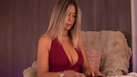Snapshot of sophiapotts chatting on 06/29/26, 03:02 Sophie online show from 06/29/26, 03:02