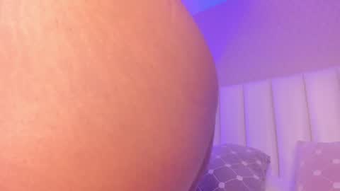 SophiaSmiths online show from 10/31/25, 07:59