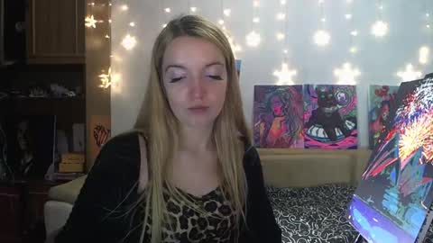 Snapshot of sophiasonata chatting on 12/13/24, 11:39 SophiaSonata online show from 12/13/24, 11:39