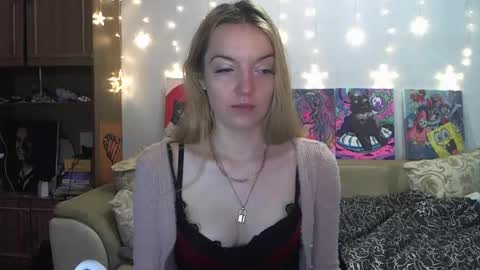 Snapshot of sophiasonata chatting on 01/04/25, 02:56 SophiaSonata online show from 01/04/25, 02:56