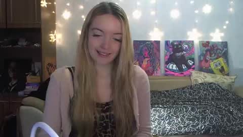 Snapshot of sophiasonata chatting on 01/08/25, 01:31 SophiaSonata online show from 01/08/25, 01:31