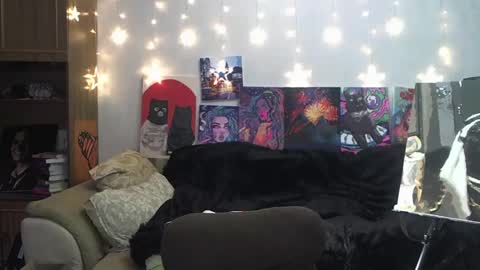 Snapshot of sophiasonata chatting on 02/18/25, 07:19 SophiaSonata online show from 02/18/25, 07:19