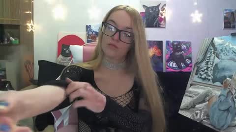 Snapshot of sophiasonata chatting on 11/10/25, 06:40 SophiaSonata online show from 11/10/25, 06:40