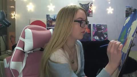 Snapshot of sophiasonata chatting on 11/23/25, 08:30 SophiaSonata online show from 11/23/25, 08:30