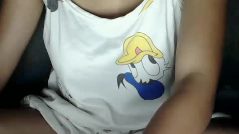 Snapshot of sophie_193 chatting on 03/12/25, 06:33 sophie_193 online show from 03/12/25, 06:33