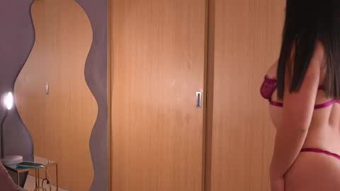 Snapshot of sophie_belton chatting on 02/27/26, 03:56 sofia online show from 02/27/26, 03:56