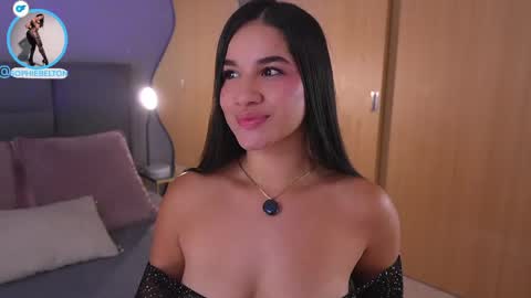 Snapshot of sophie_belton chatting on 02/28/26, 07:04 sofia online show from 02/28/26, 07:04