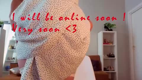 Sophie online show from 04/05/26, 05:54