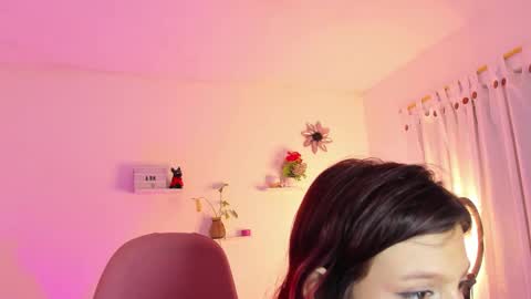 Snapshot of sophie_dolly_ chatting on 01/11/25, 11:56 sophie doll online show from 01/11/25, 11:56