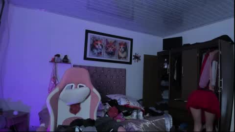 Snapshot of sophie_dolly_ chatting on 09/10/25, 02:44 sophie doll online show from 09/10/25, 02:44