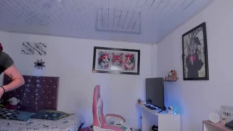 Snapshot of sophie_dolly_ chatting on 11/15/25, 06:59 sophie doll online show from 11/15/25, 06:59