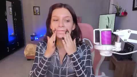 sophie doll online show from 07/18/26, 05:39