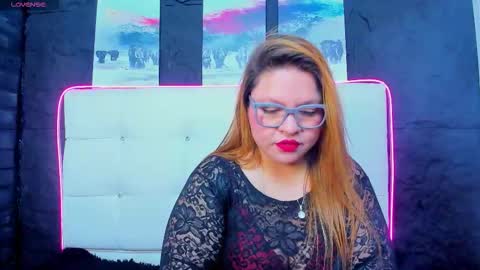 Snapshot of sophie_ebanks chatting on 02/03/26, 10:09 Soph online show from 02/03/26, 10:09