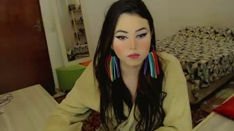 Snapshot of sophie_fantasy_hot chatting on 07/11/26, 05:37 Sophie Fantasys online show from 07/11/26, 05:37
