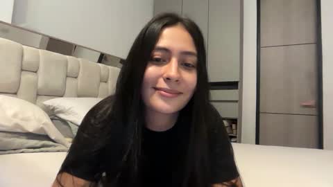 Snapshot of sophie_foxxx chatting on 05/02/26, 08:58 Sophie online show from 05/02/26, 08:58