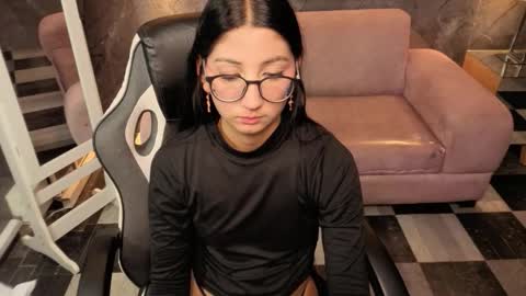 sophie_jones_b online show from 02/20/26, 02:39
