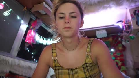 derpy derpington online show from 02/21/25, 05:13