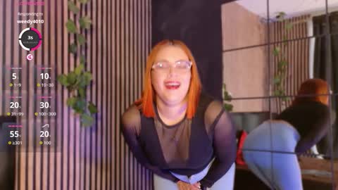sophie_new25 online show from 10/08/25, 12:03