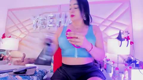 sophie_newton online show from 07/14/26, 12:22