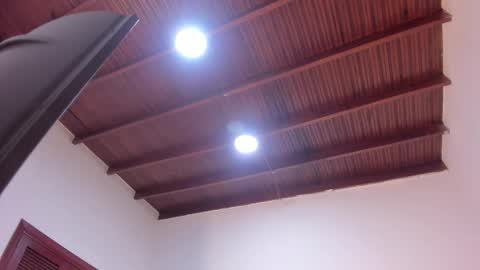 sophie_smith19 online show from 03/18/26, 01:14